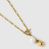 VICTORIA Pearl Necklace